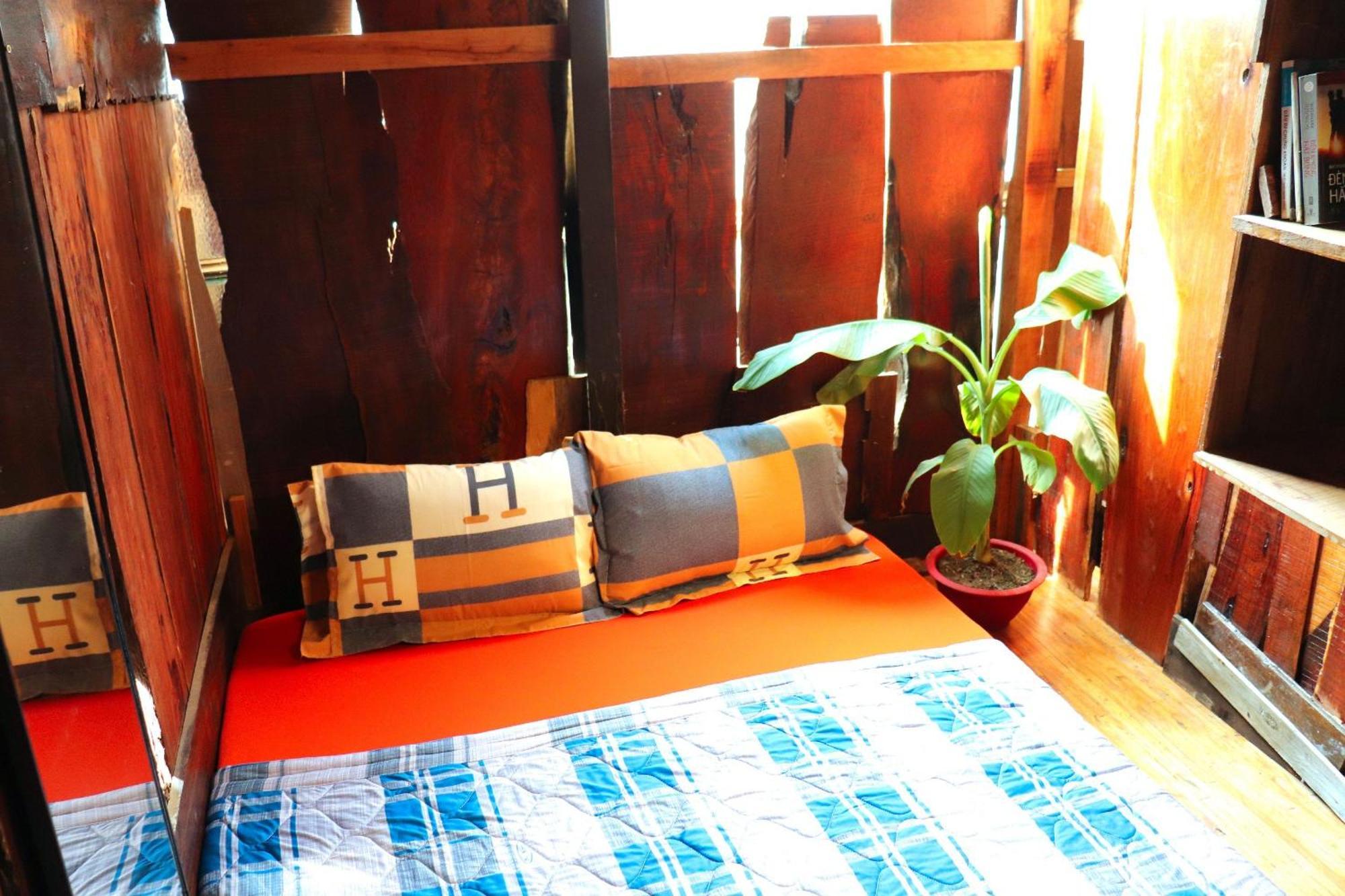 The Gk House Hostel, Ecolliving, Central City, Natural Wooden, Chill View Rooftop, Restaurant And Cocktail Bar Хошимін Екстер'єр фото