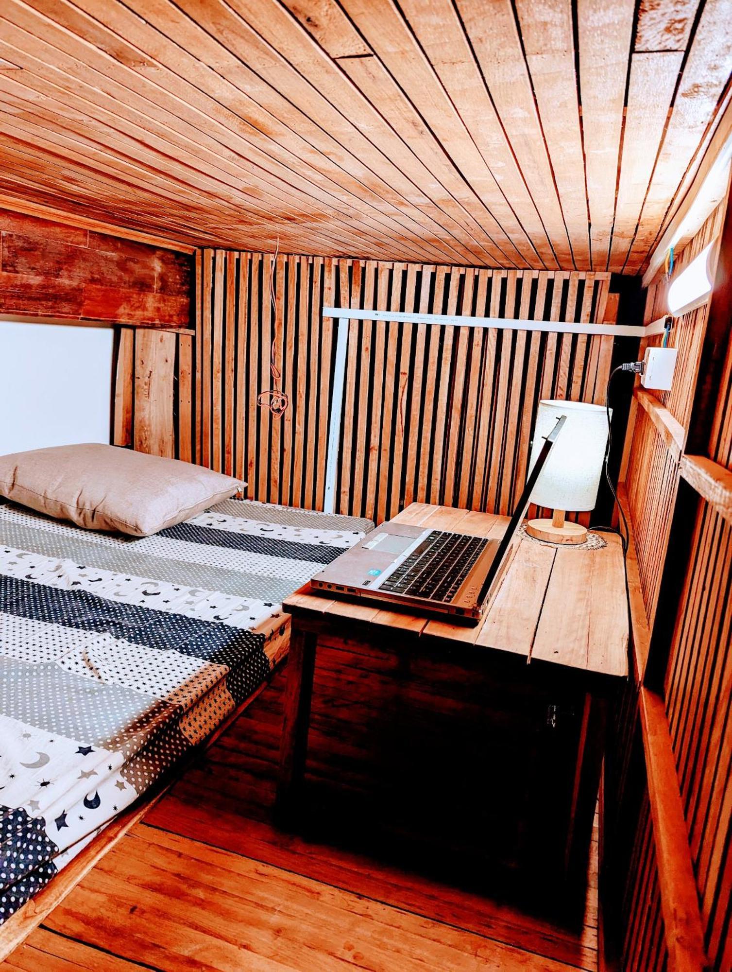 The Gk House Hostel, Ecolliving, Central City, Natural Wooden, Chill View Rooftop, Restaurant And Cocktail Bar Хошимін Екстер'єр фото