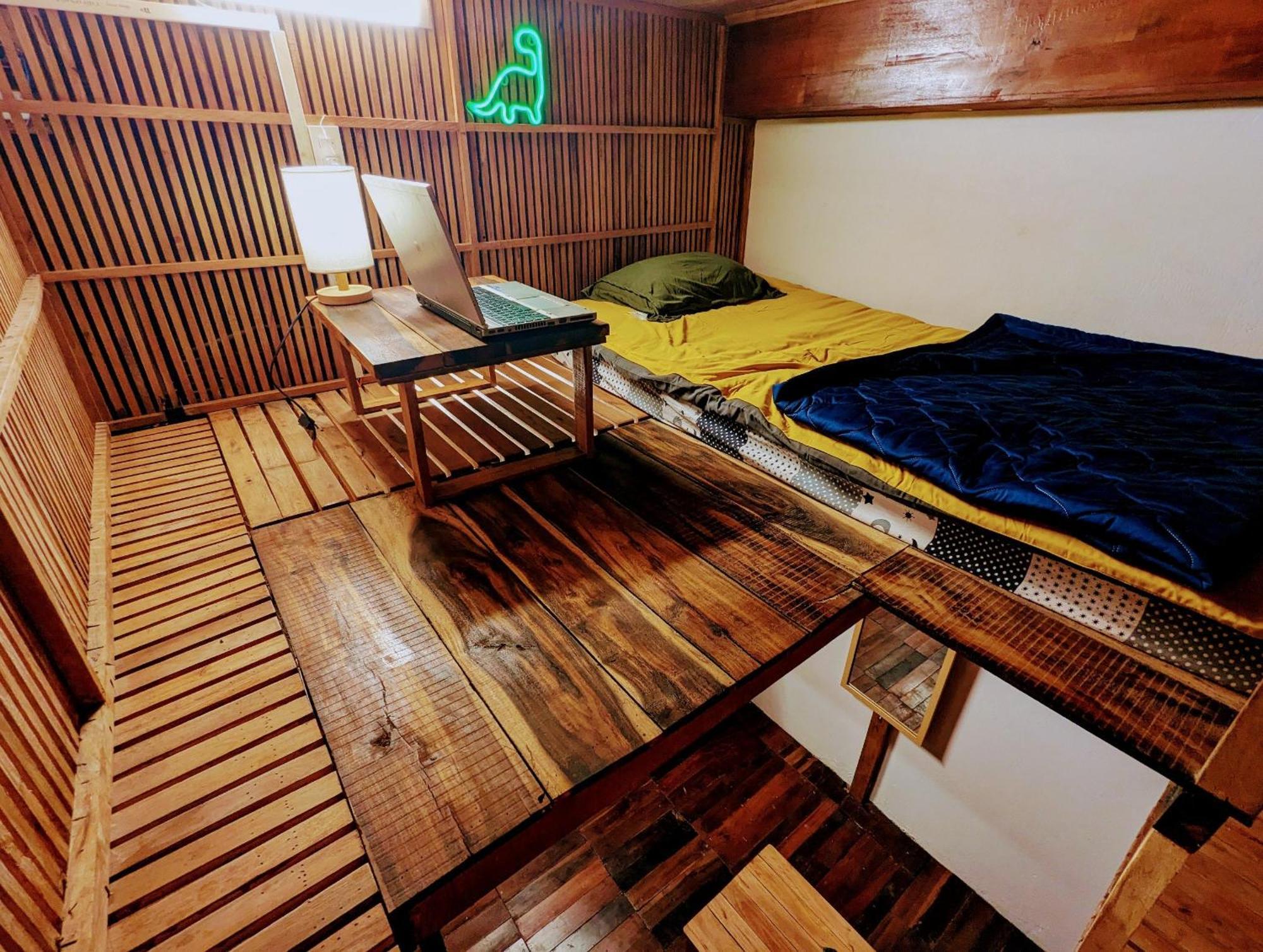 The Gk House Hostel, Ecolliving, Central City, Natural Wooden, Chill View Rooftop, Restaurant And Cocktail Bar Хошимін Екстер'єр фото
