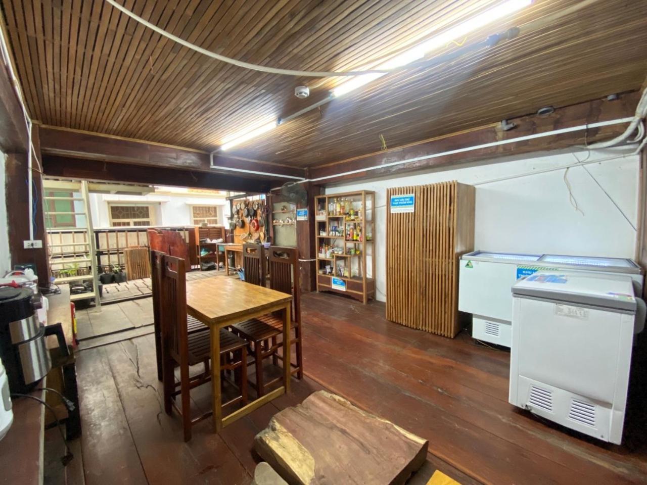 The Gk House Hostel, Ecolliving, Central City, Natural Wooden, Chill View Rooftop, Restaurant And Cocktail Bar Хошимін Екстер'єр фото